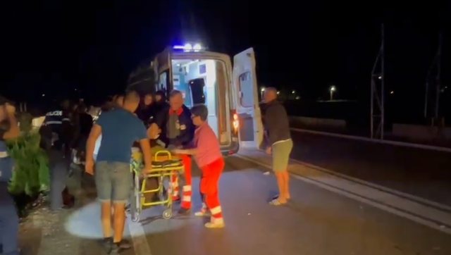 Aksident i rëndë në Dukat Fushë, përplasen dy
