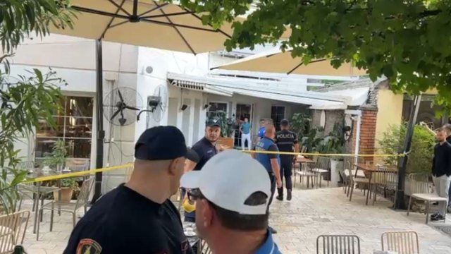 Motra e kamarieres së plagosur në Shkodër apel mediave: Po na