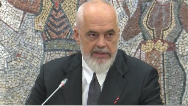 Rama: Listë e zezë për ndërtuesit që zihen në faj!