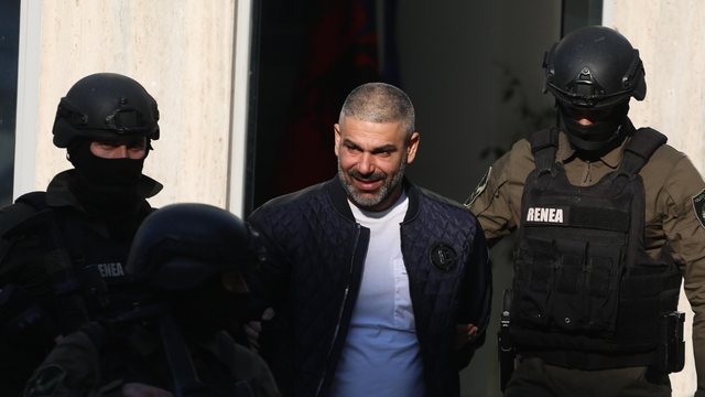 Burgu 313 si Big Brother, Safet Bajri surprizohet për ditëlindje me