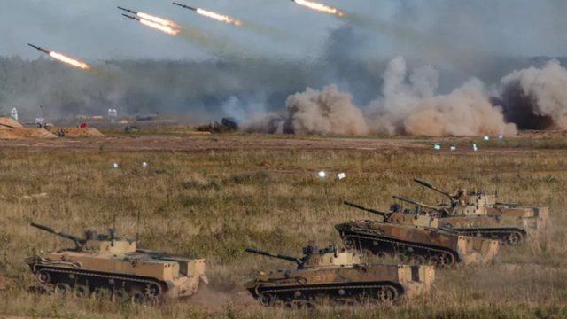 Rusia dhe Bjellorusia inskenojnë stërvitjen ushtarake "pushtim
