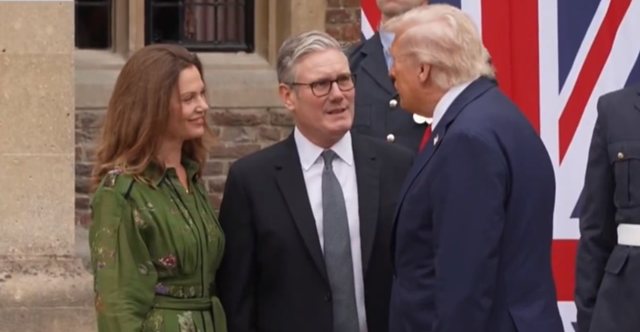 Donald Trump mbërrin në rezidencën e kryeministrit britanik, nis