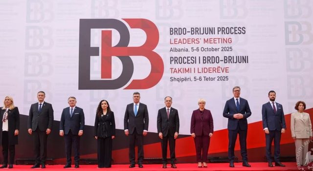 Presidentja Osmani akuzon Vuçiç: Tentoi të prishte takimin e