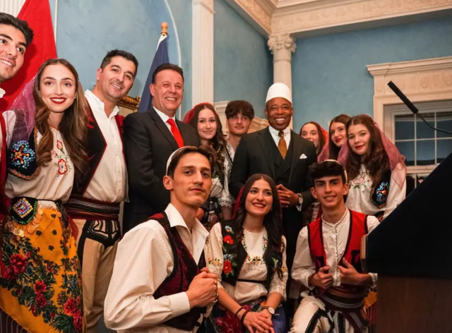 Eric Adams ambasador i SHBA në Tiranë? Prapaskenat e takimit me