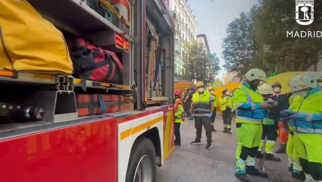 Shembet ndërtesa 6-katëshe në qendër të Madridit,