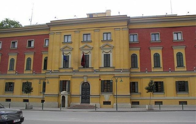 Shpërdoruan detyrën, Prokuroria Tiranës dërgon në gjyq