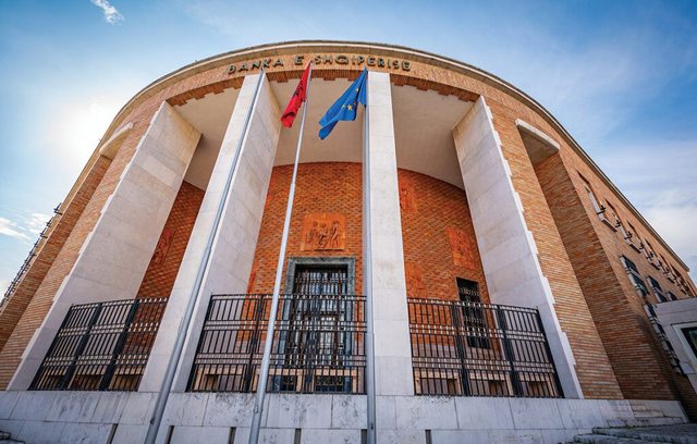 Ndërhyrjet e Bankës së Shqipërisë, nga ulja e