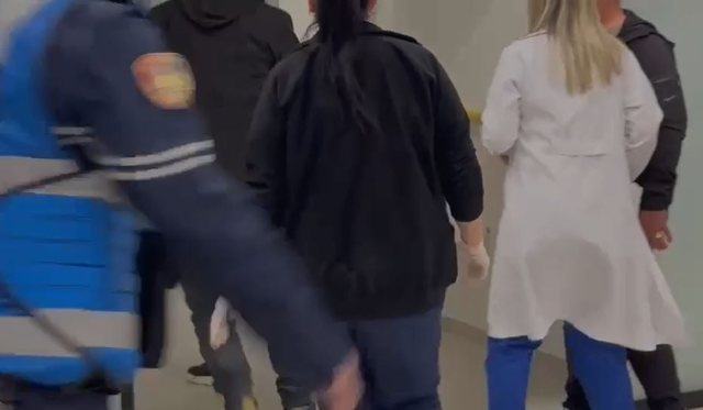 LAJMI FUNDIT/ U plagos më armë zjarri në Selenicë, i riu