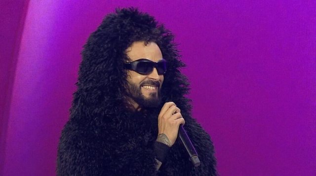 Babai më ‘cool’ i showbiz-it larg jetës së