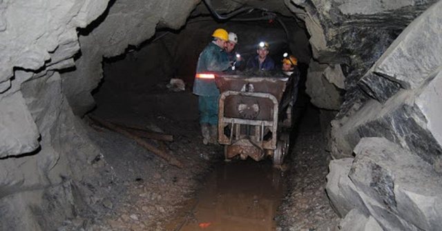 Aksident në minierën e Theknës Martanesh, ndërron jetë
