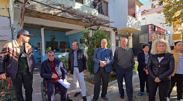 Përmbarimi nis lirimin e ish-kabinave të plazhit në Durrës,