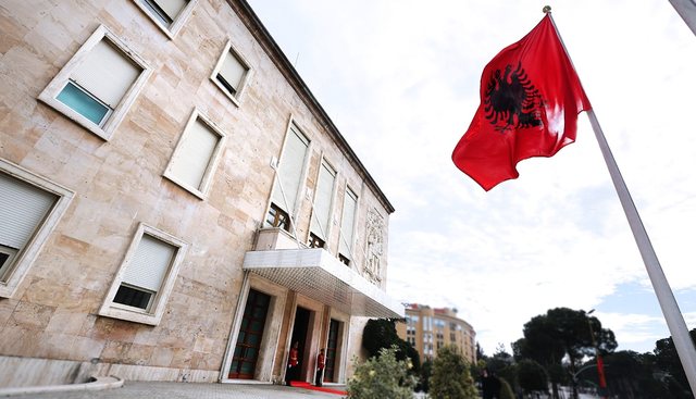 Ndryshime në qeveri! Lirohen nga detyra dy zv/ministra dhe dy