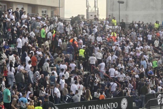 FOTO/ Tragjedi në futbollin spanjoll, tifozi humbet jetën në