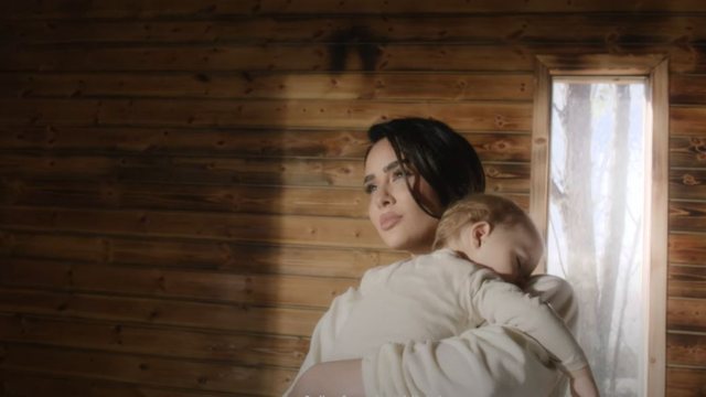 “Më shpëtove jetën”, dedikimi prekës i Xhensila