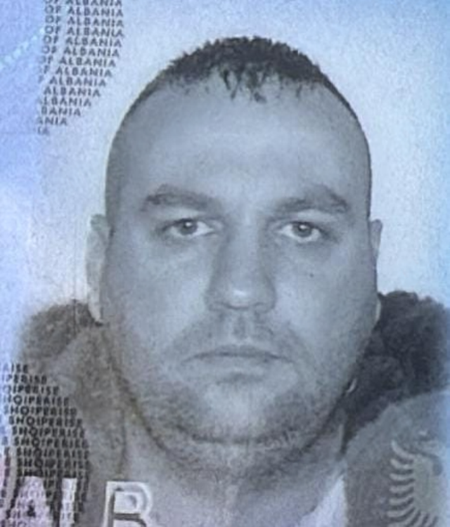 FOTO/ Ky është agjenti i AMP-së që mbeti i plagosur në