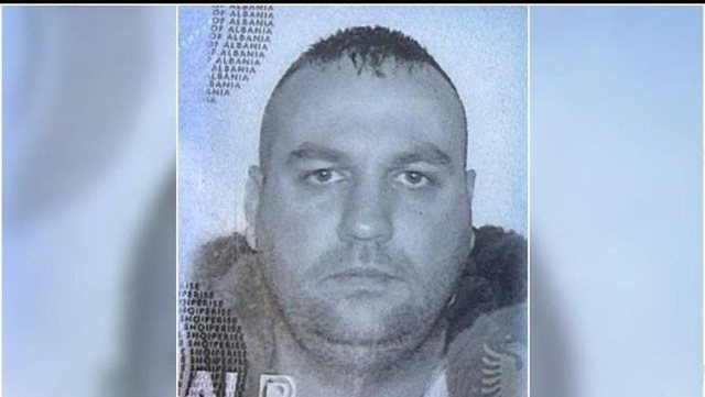 Vrasja e Gilmando Danit në makinë me agjentin "pret kokat e