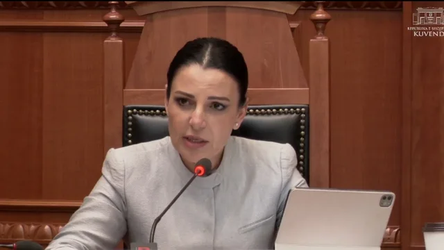 Kushtetuesja pranon ankimimin e Ram&euml;s, rikthehet n&euml; detyr&euml;