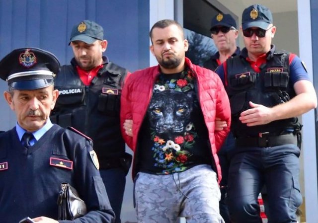 Zbulohet PSEUDONIMI që djali i ish-deputetit socialist përdorte