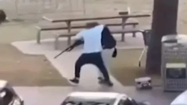 Heroi që shpëtoi qytetin! Mblidhen 1 mln dollarë pë burrin