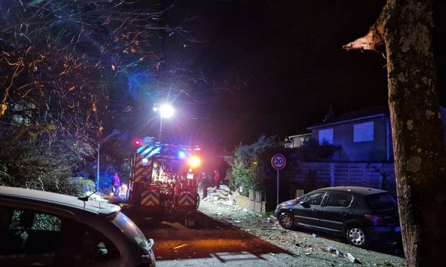 Tragjedi n&euml; Franc&euml;/ Shp&euml;rthim dhe flak&euml; n&euml; nj&euml;