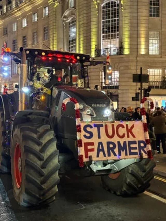 Fermer&euml;t britanik&euml; zbarkojn&euml; me traktor&euml;t e tyre n&euml; mes