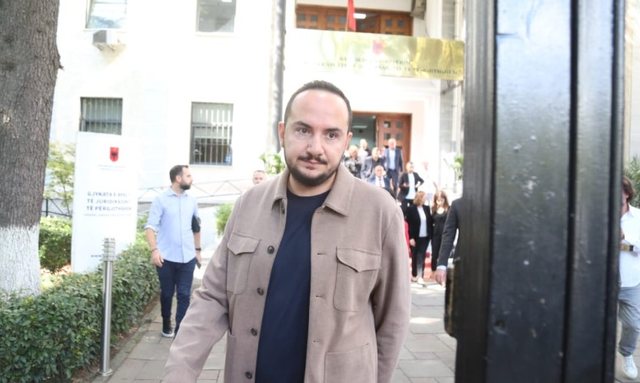 Salianji i përgjigjet Berishës:Nuk kam bërë deputet ata