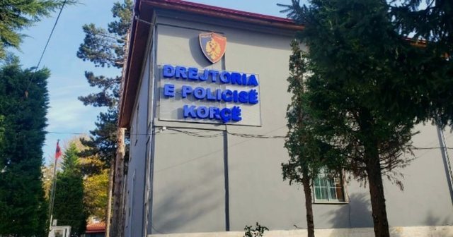 Transportonin mallra kontraband&euml;, procedohen 3 persona n&euml;