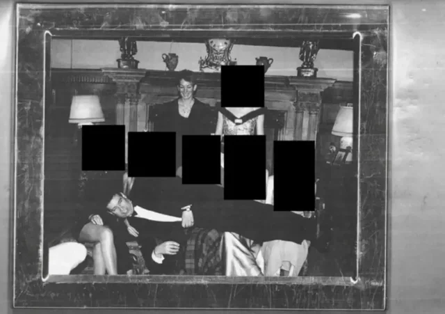 FOTOT/ Nga Bill Clinton tek Michael Jackson, &ccedil;far&euml; zbuluan dosjet e