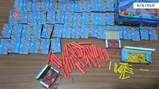 T&euml; ndaluara por shiten lirisht n&euml; treg! Policia bllokon fishekzjarre