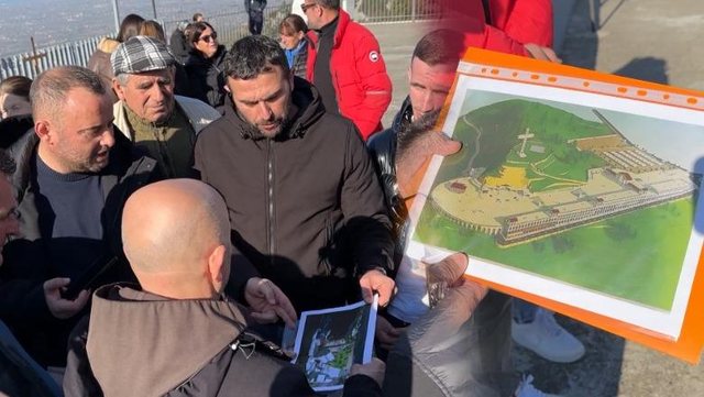 Transformimi i Kish&euml;s s&euml; La&ccedil;it, besimtar&euml;t n&euml;