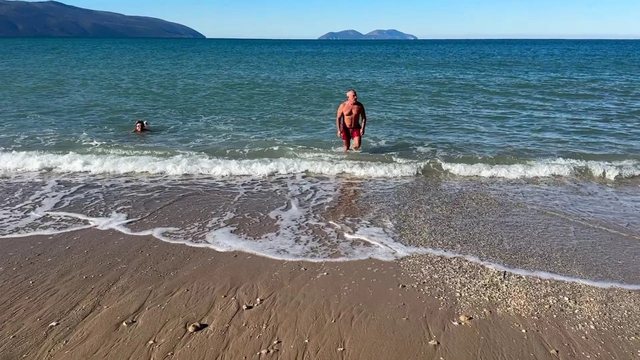 V&euml;lla e mot&euml;r n&euml; Vlor&euml; sfidojn&euml; temperaturat e