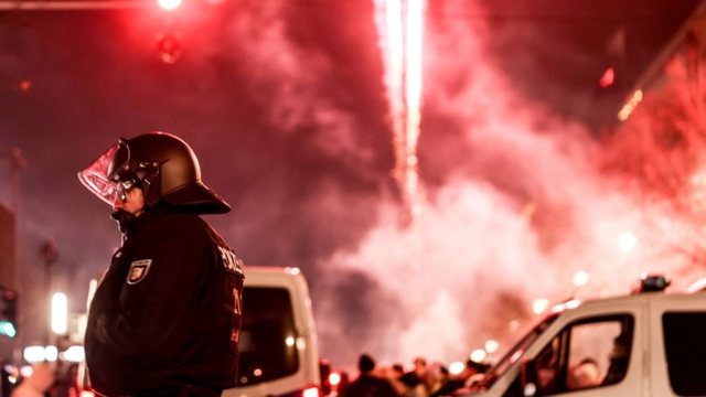 Festa kthehet n&euml; TRAGJEDI! Viktima nga fishekzjarr&euml;t n&euml; Gjermani,