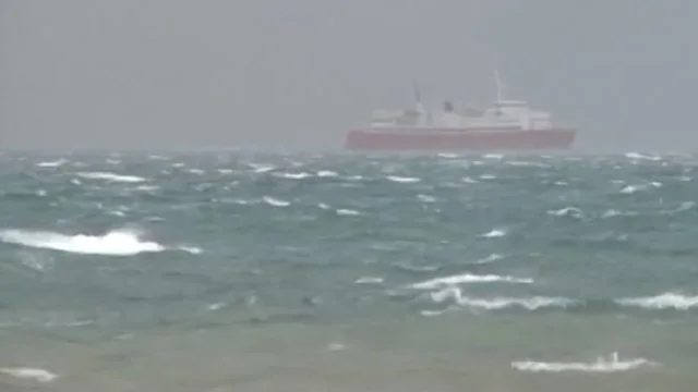 Përkeqësohen kushtet detare për shkak të motit, ndalohet