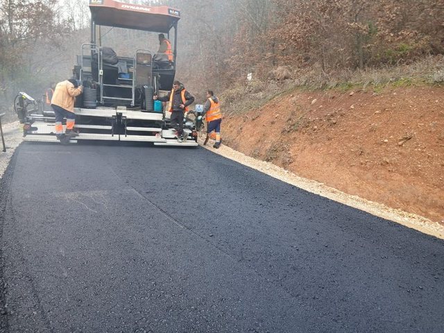 Hidhet shtresa e par&euml; asfaltike, Rama: S&euml; shpejti Lura magjike e