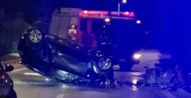 Aksident tragjik n&euml; Greqi/ Humbi kontrollin e mjetit dhe u p&euml;rplas me