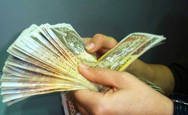 &ldquo;KUFIZOHET&rdquo; PARAJA N&Euml; DOR&Euml;/ Bizneset nuk mund t&euml;