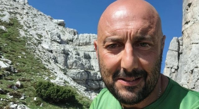 Shuhet alpinisti, u &ldquo;rr&euml;mbye&rdquo; nga nj&euml; ortek i