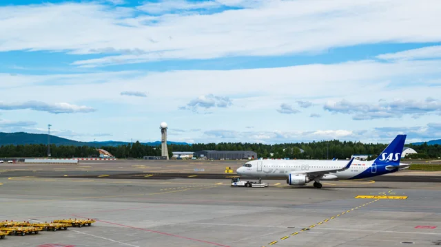 Norvegji/ Pista e mbyllur n&euml; aeroportin e Oslos pas pamjes s&euml; nj&euml;