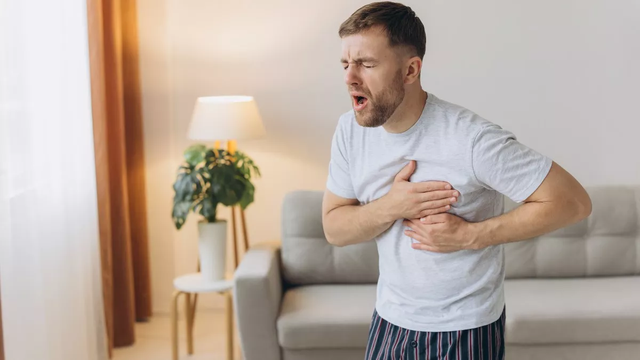 Vdekje e papritur kardiake: &ldquo;Godit&rdquo; 20 dhe 30-vje&ccedil;ar&euml;t