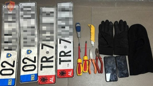 Vidhte targa automjetesh dhe ua shiste personave me precedent p&euml;r t&euml;