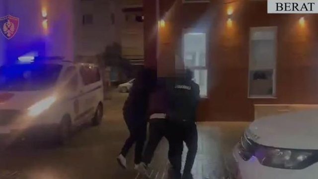 Berat/ Shisnin kokainë dhe kanabis në doza, në pranga