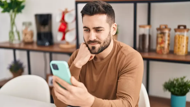 Inteligjenca artificiale na ka “vjedhur mendjet”, këshilla