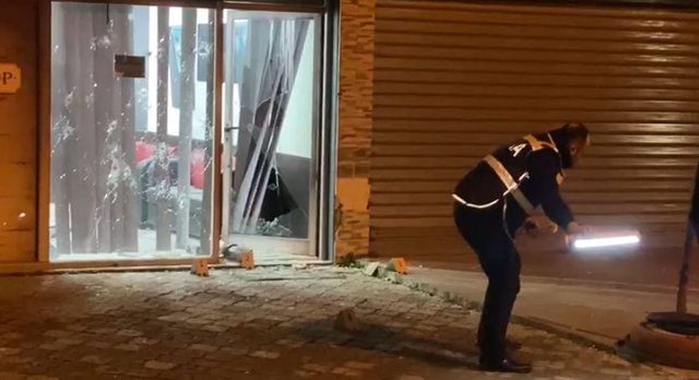 P&euml;rplasja mes familjeve Ndoka&ndash;Nikulaj n&euml; Lezh&euml;! Gazetari