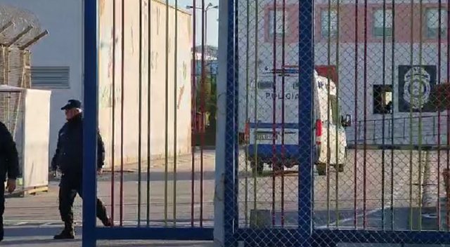 Po i d&euml;rgonte drog&euml; t&euml; d&euml;nuarit n&euml; Burgun e Fierit,