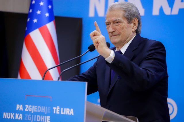 Berisha zbulon strategjin&euml; e protest&euml;s: 10 shkurti dita e triumfit