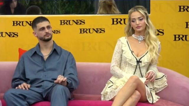 &ldquo;Kur jam me t&euml; jetoj, e kam shum&euml; p&euml;rzem&euml;r&rdquo;,