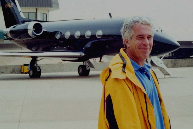 Dokument: Më 11 shtator të vitit 2018 avioni i Epstein ishte ulur