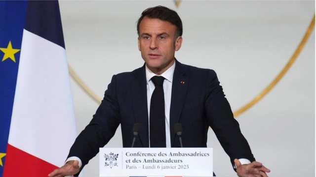 Pas mediave sociale, Macron tjet&euml;r propozim: T&euml; miturve t&rsquo;u