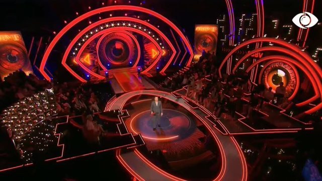 VIDEO/ Publiku merr vendimin p&euml;r Rogertin, banori ...