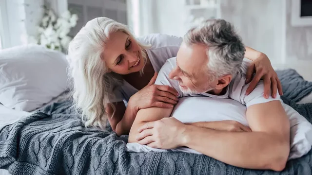 Jet&euml; m&euml; e mir&euml; dashurore pas t&euml; 50-ave - ja